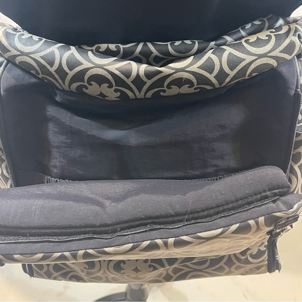 Petunia Pickle Bottom Boxy Diaper Bag - Picture 6 of 9